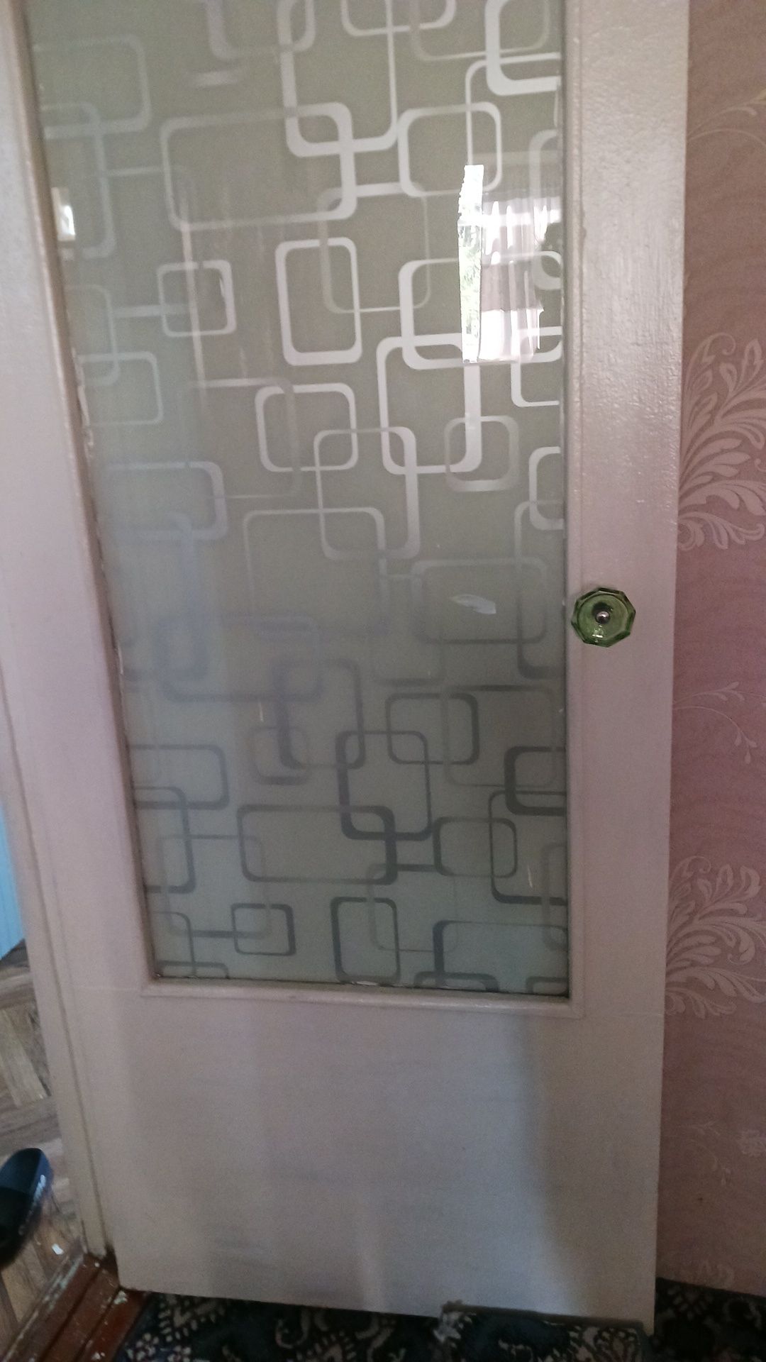Продаём мебель кухонный угалок угалок для зала