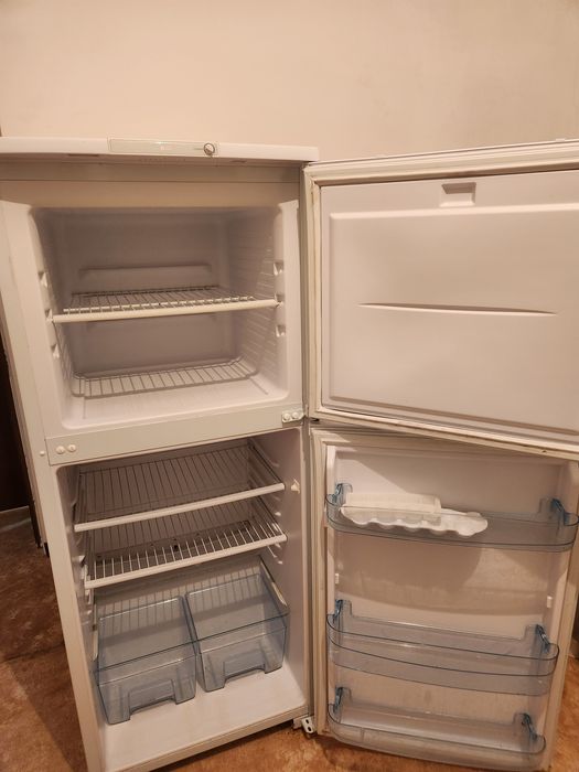 Продам Холодильник б/у