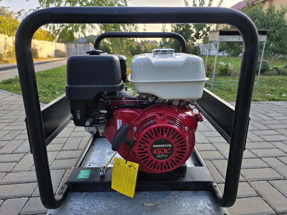 Generator electric 4,5 KW motor 4T Honda GX390 pe benzina, absolut nou