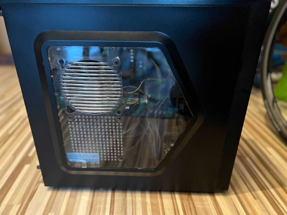 PC Gaming i7-4790 + GTX 1060 6GB - stare excelenta, curat, testat