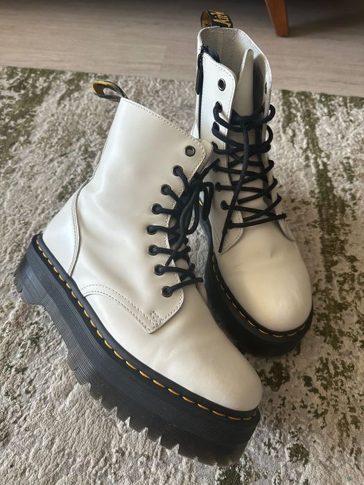 Dr Martens Jadon boots White