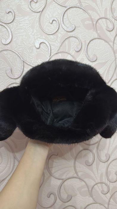 Продам шапку  за 10 тыс срочно