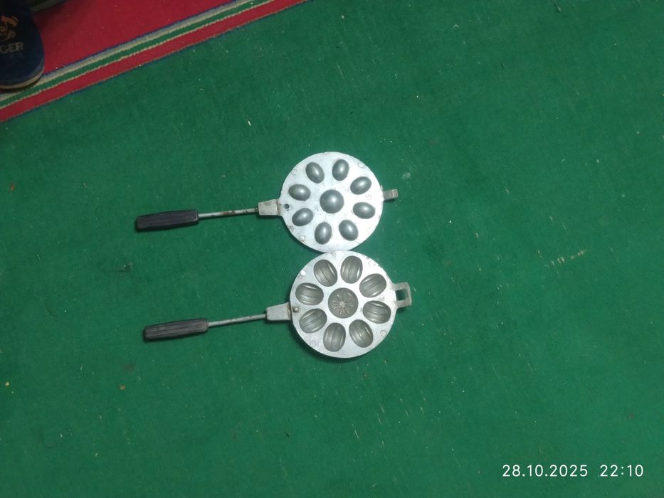 Продам сковородку-орешницу