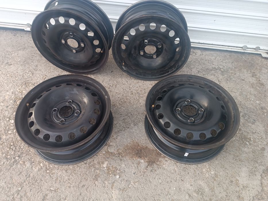 Оригинални железни джанти и тасове 14 за Фолксваген UP