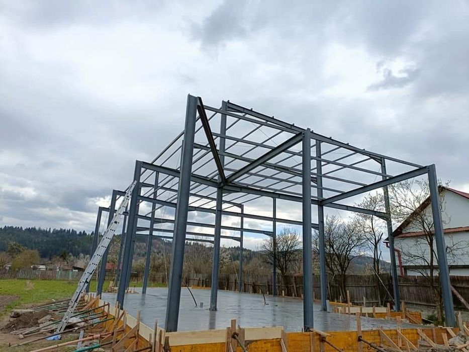 CONSTRUIM HALE METALICE panouri sandwich conform proiect