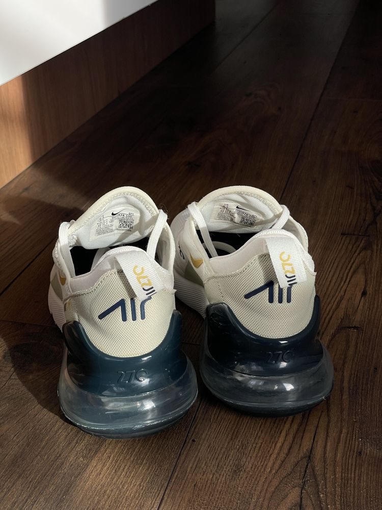 Nike Air Max 270 размер 37.5