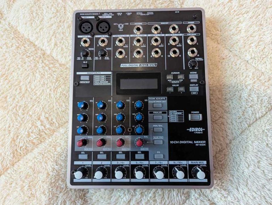 Digital audio mixer ROLAND edirol M-10 DX (24 bit/ 96 khz)