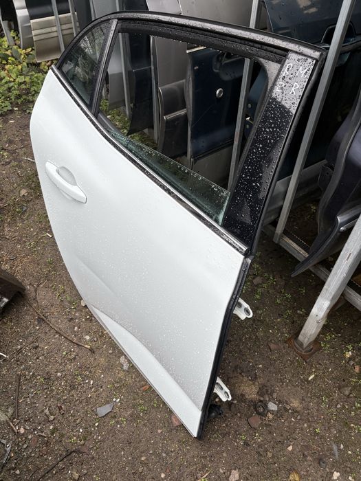 Врата задна дясна за Renault Megane 2018год.