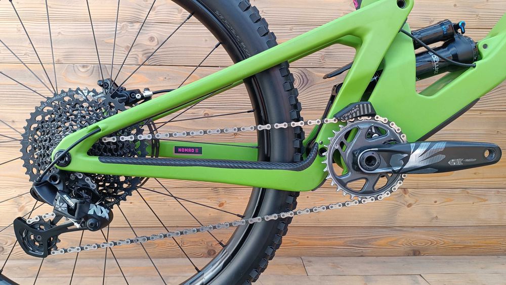 Bicicleta second hand, Santa Cruz NOMAD C, verde magenta, marime XL