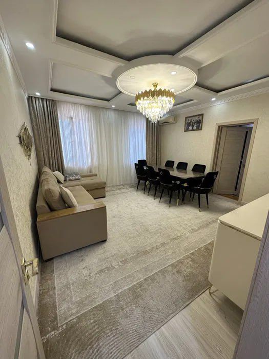 Срочно продаётся  четырёхкомнатная квартира на Себзаре 112м2 Корзинка