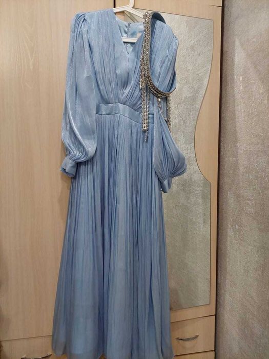 Продам красивое платье