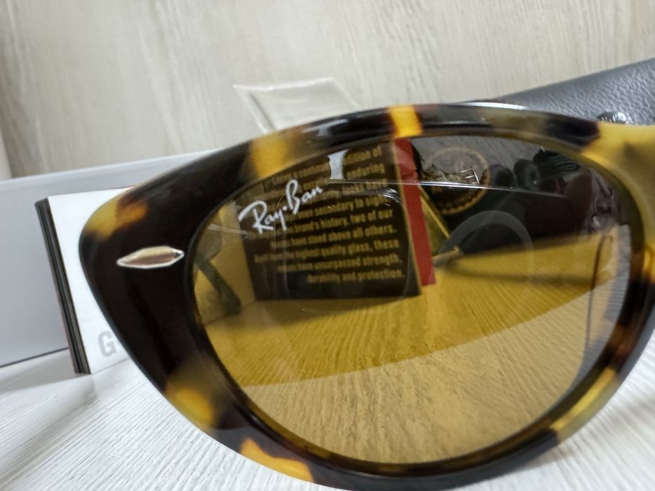 Очки Италия  от Ray Ban