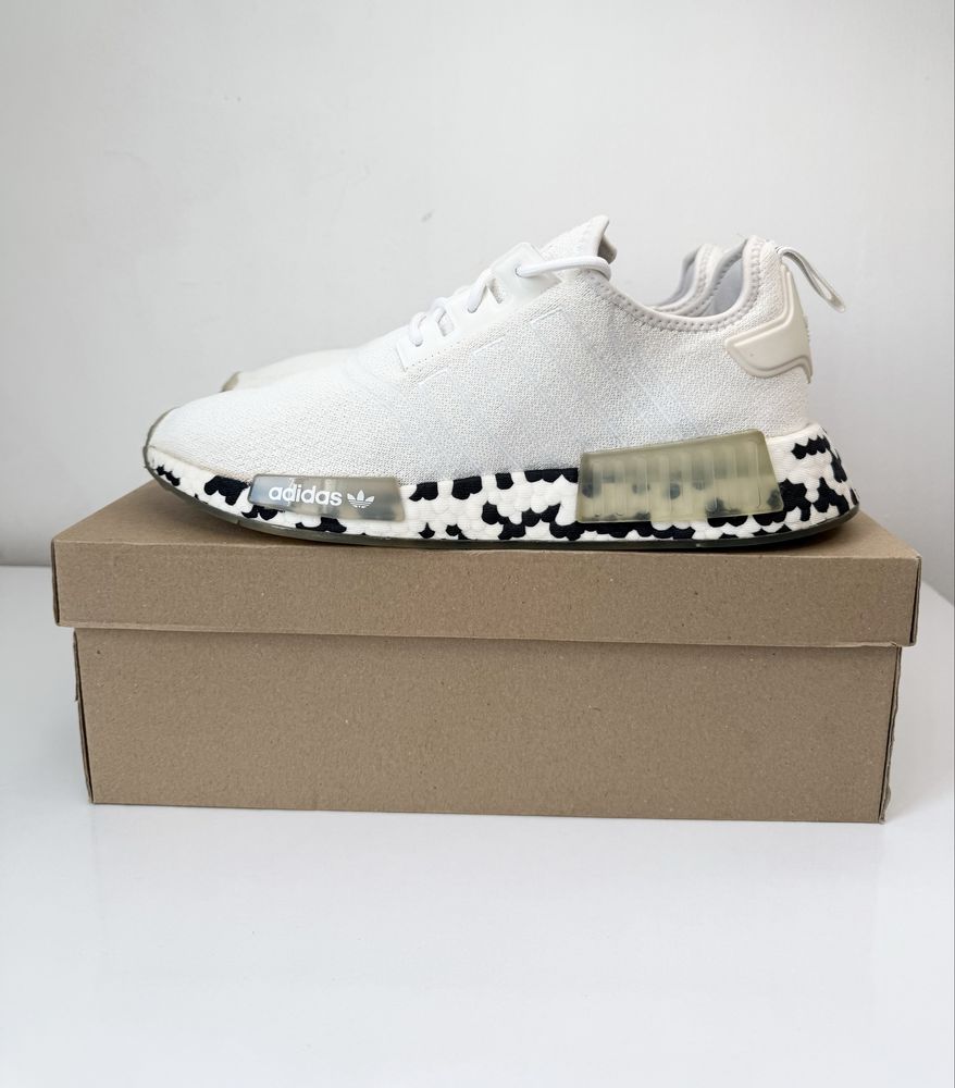 Adidas NMD R1 White/Black (42) Маратонки