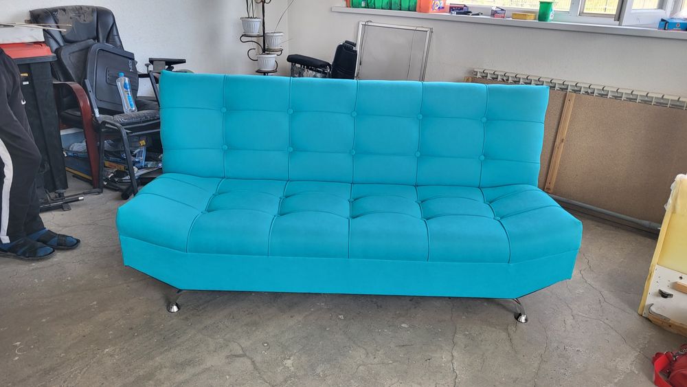 Перетяжка  диванов и кресел