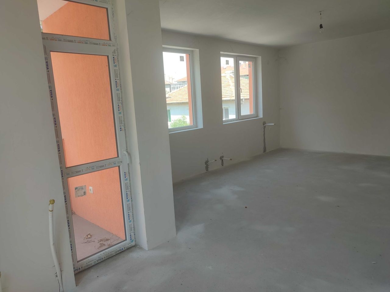 Продава се Тристаен апартамент в Търговище, Център - 133 кв.м за 989 €/кв.м - Снимка #2