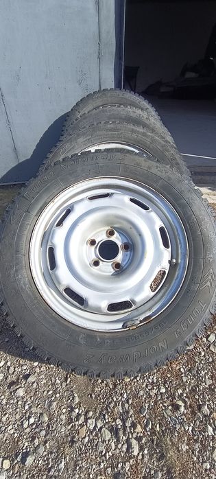 Зимние шины с дисками размер R15 195/65