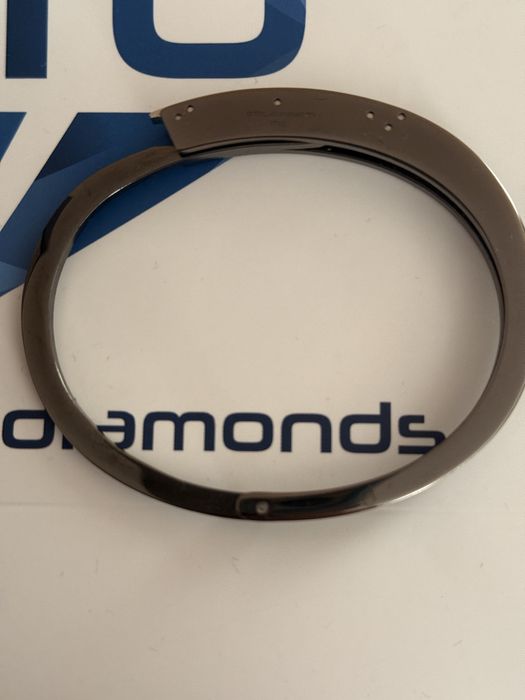 Диамантена гривна