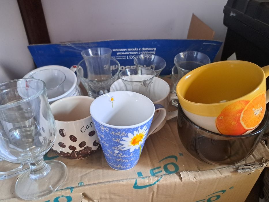 Продам посуду тарелки бокалы