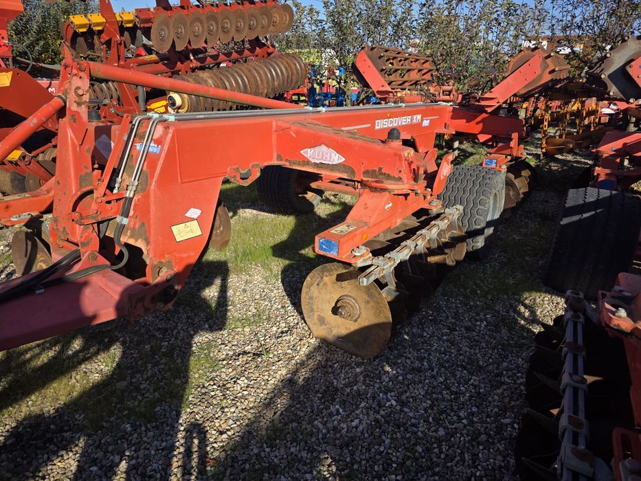 kuhn discover xm 28 disc plug freza grebla remorca