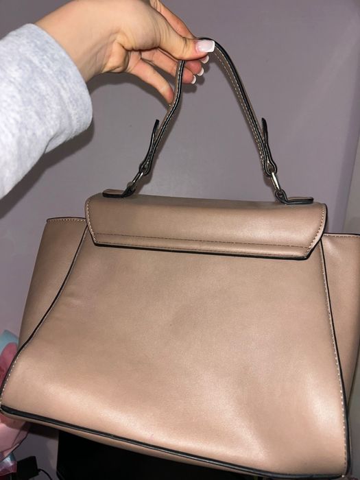 Кафява дамска чанта