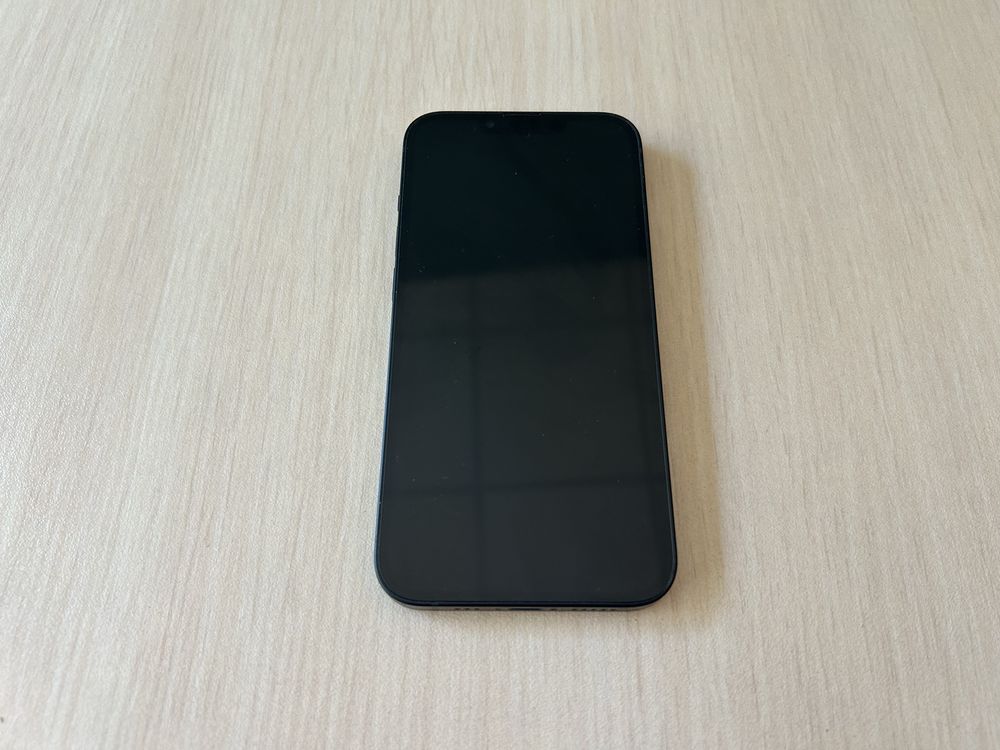 Продавам Apple iPhone 13 128GB