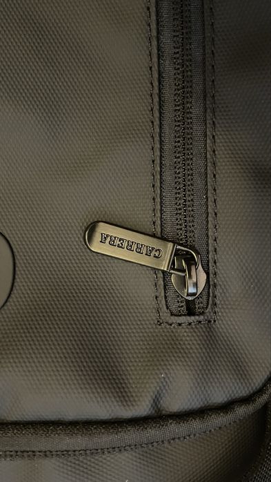 Чантичка Carrera като нова