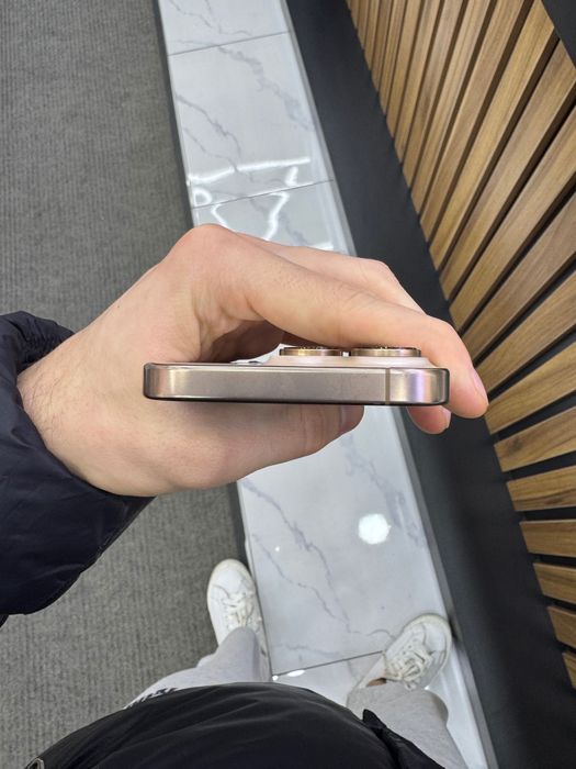 iPhone 16 PRO, desert 256, 92% karobka bor.