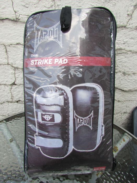 Лапа щит Tapout Thai Strike