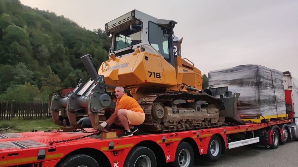 Inchiriez Excavator/Autogreder/Buldozer/Compactor