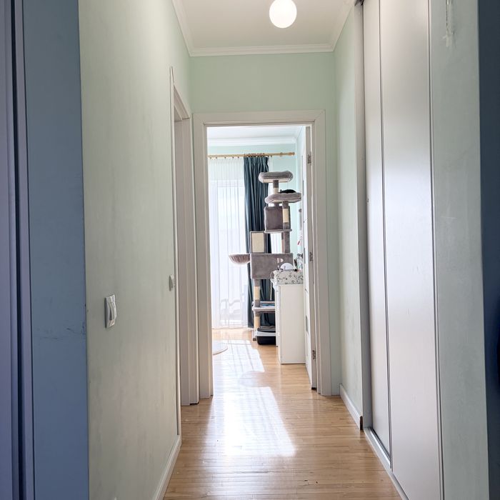 Apartament 2 camere, etaj 1/2,  44 mp, 2 balcoane, parcare CF