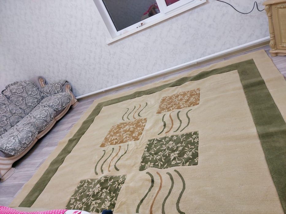 Шерстянной ковер