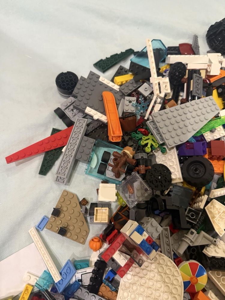 Различни части от Лего/Lego
