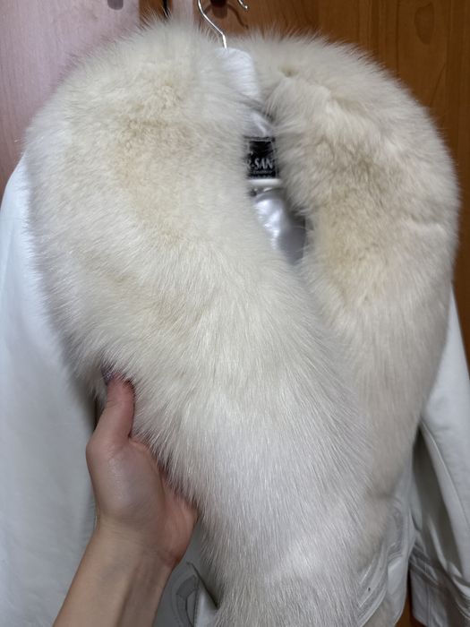 Haina de piele cu guler din blana naturala