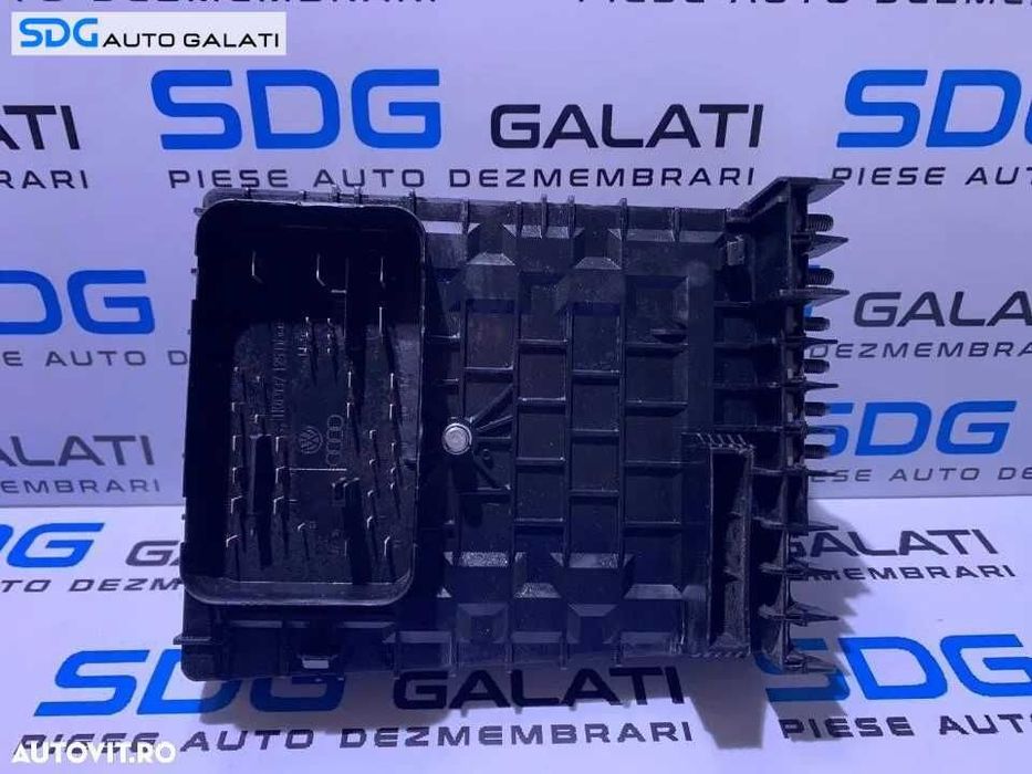 Panou Tablou Sigurante Audi A3 8P 2008 - 2013 Cod 1K0937629A 1K0937125D 1K0 937 629 A 1K0 937 125 D [L7048]