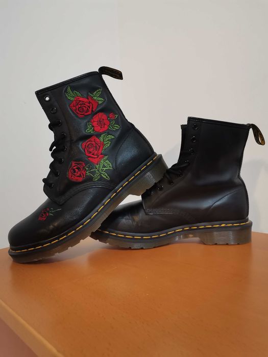 Dr Martens nr. 40 botine cu sireturi