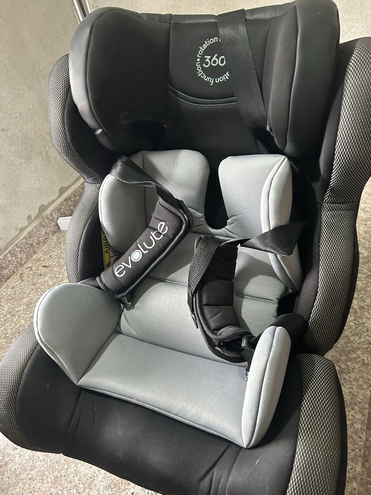 Стол за кола chipolino evolution isofix 360