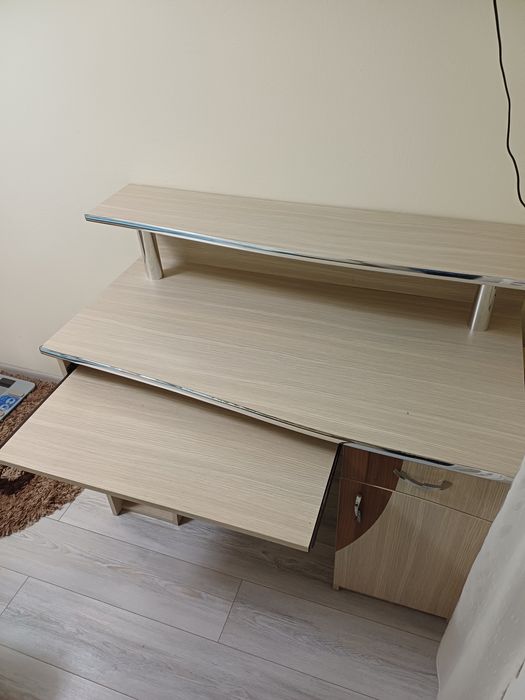 Birou studiu stare buna