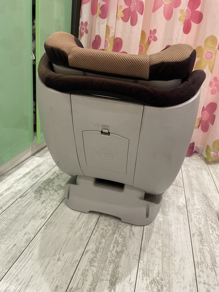 столче за кола hauckVARIOGUARD ISOFIX