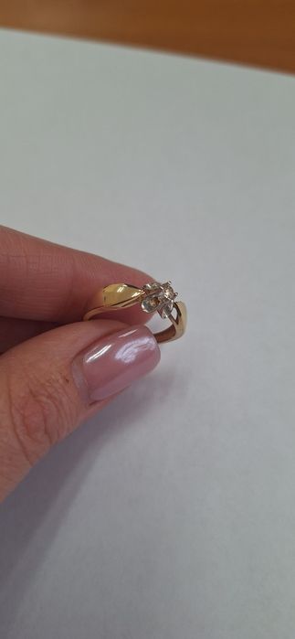 Продам золотое кольцо