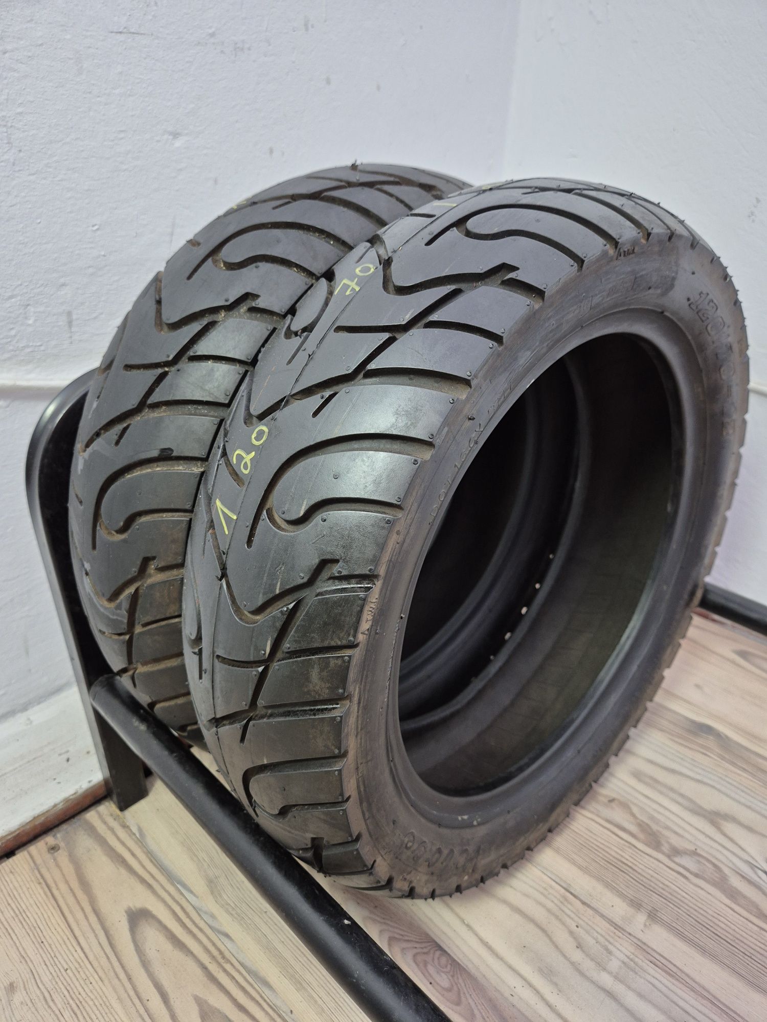 Set anvelope moto 120 70 12 cu 120 70 12  Veloce