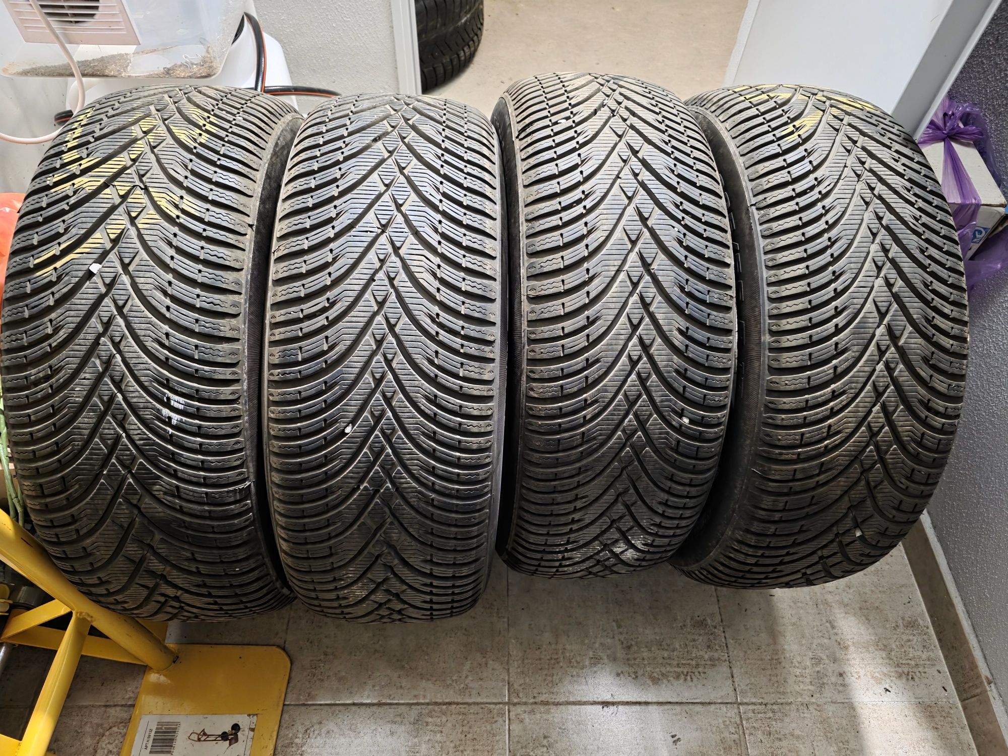 225/55 R17 Bf goodrich G-FORCE WINTER2 GO