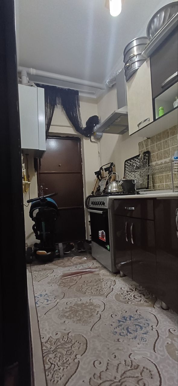 Mirzo ulgbek rayon qarasuv 6 da metro 5 minutli yol 2 hona uy