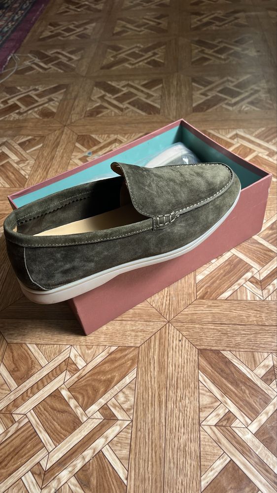Loro Piana Lux 1:1 43 размера почти Новые