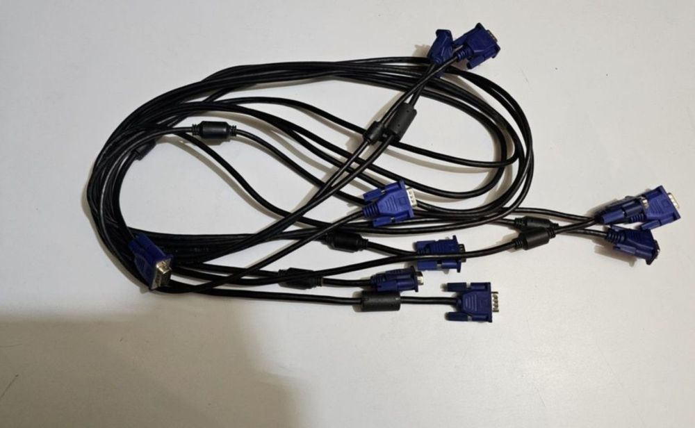 Cablu VGA stare perfecta