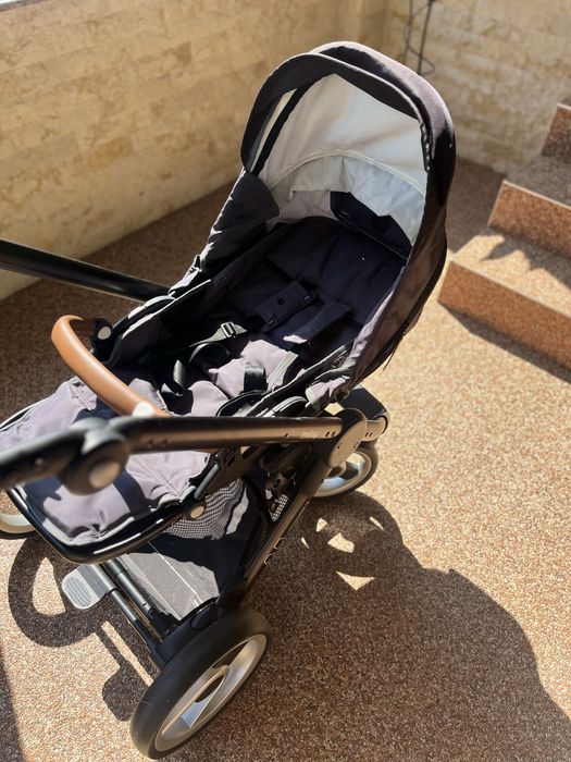 Vând cărucior Urban Nomad. Țara de origine Belgia. Puțin utilizat.