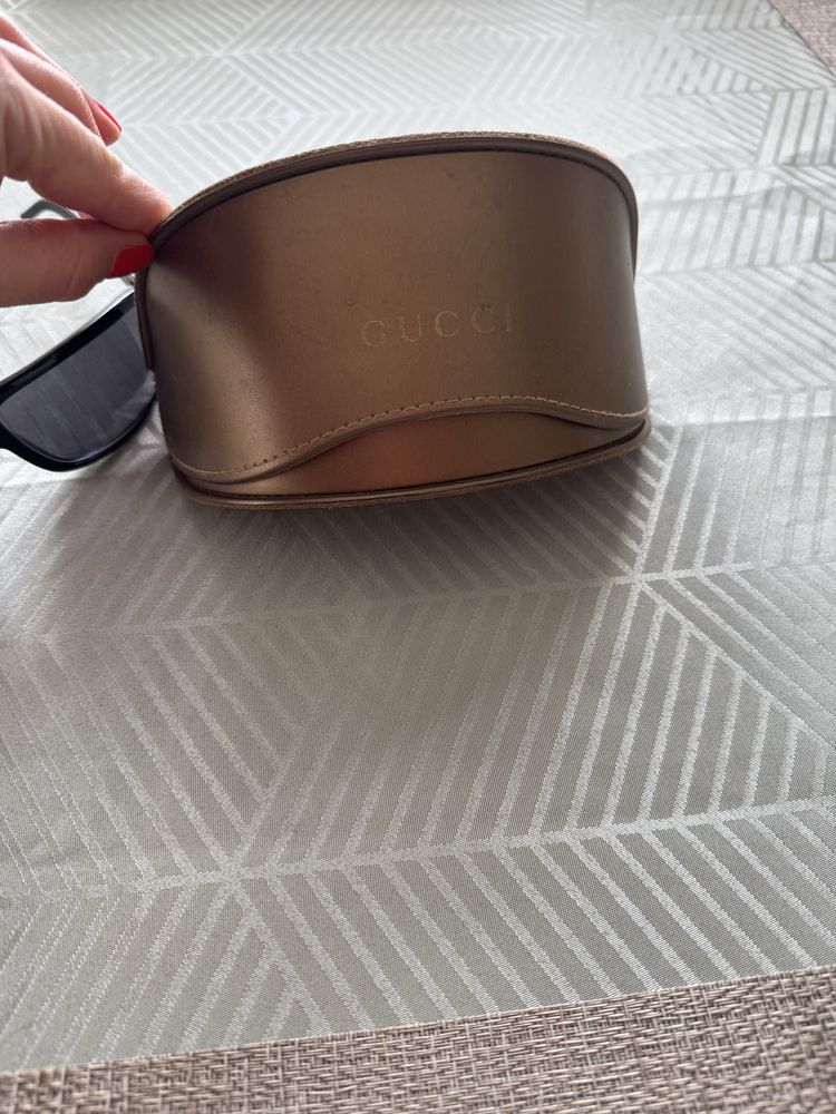 Gucci слънчрви очила