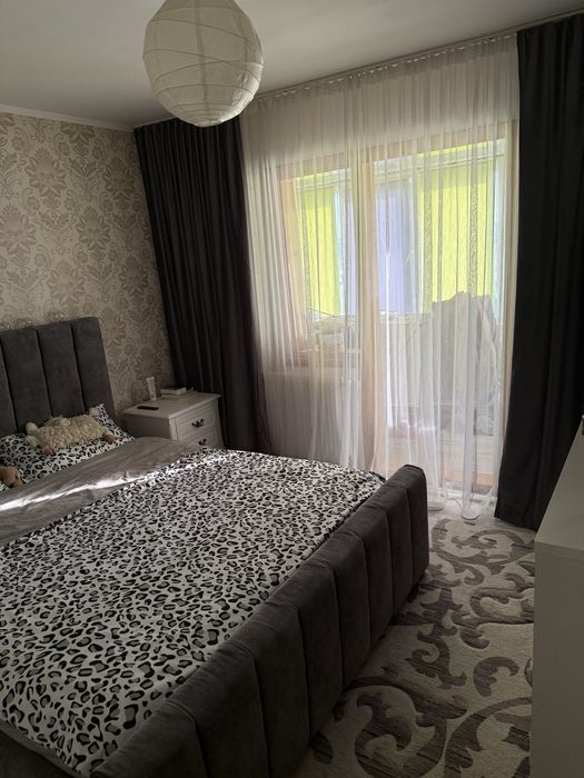 Vând apartament spatios in Burdujeni