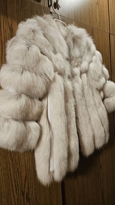 Haina de blana naturala cu captuseala de piele