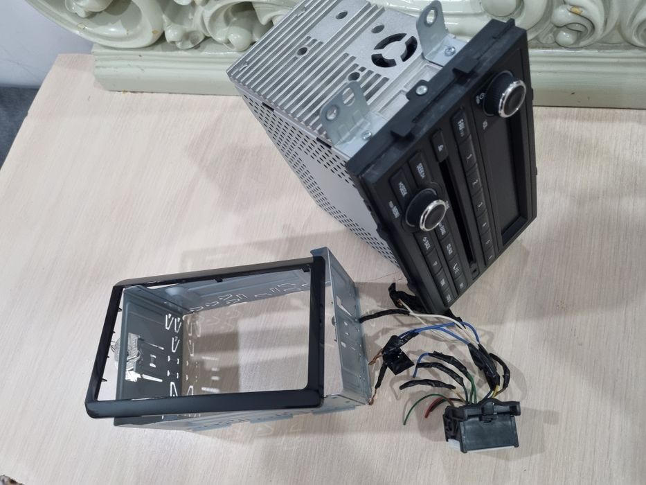 Srochniga cobolt kamplekt maytafon  chexol sotiladi !