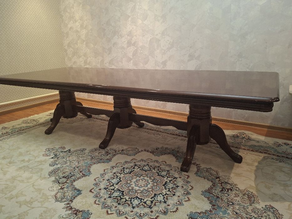 Стол дубовый размер 300/1,20